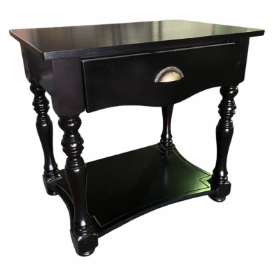 bennet pedestal with turned legs