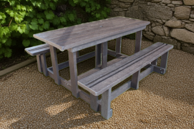 Picnic table 8 seater Recycled plastic