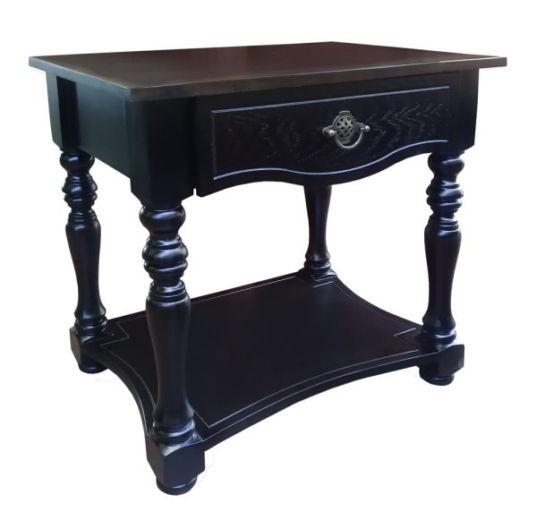bennet pedestal with turned legs
