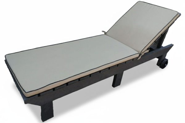 ROYAL SUN LOUNGER WITH BEIGE CUSHION (RECYCLED PLASTIC- Brown)