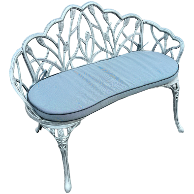 Aluminium Tulip bench with cushion