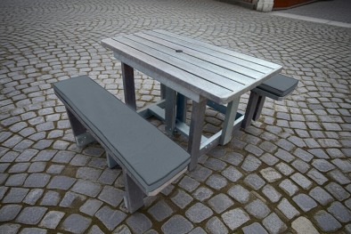 Picnic table 4 seater (RECYCLED PLASTIC) with Charcoal cushions
