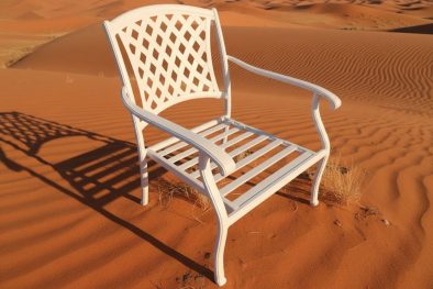 Aluminium 1 Seater White Chair