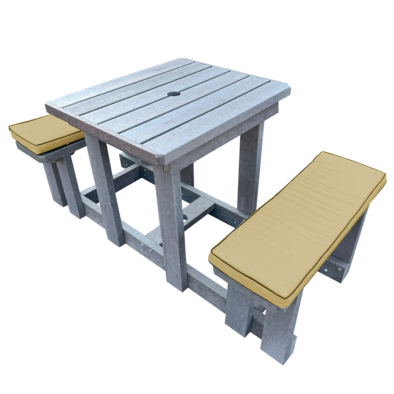 Picnic bench 2 seater with Beige cushions