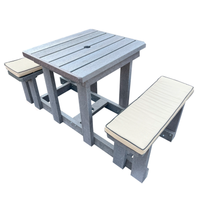 Picnic bench 2 seater with Beige cushions