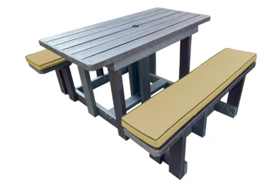 Picnic table 4 seater (RECYCLED PLASTIC) with Beige cushions