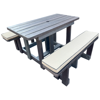 Picnic table 4 seater (RECYCLED PLASTIC) with Beige cushions