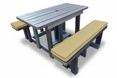 Picnic table 4 seater (RECYCLED PLASTIC) with Beige cushions