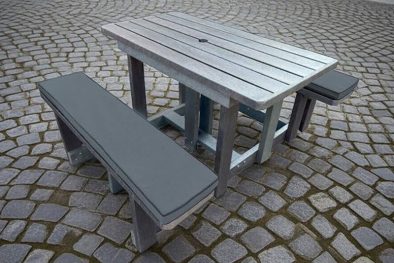 Picnic table 4 seater (RECYCLED PLASTIC) with Charcoal cushions