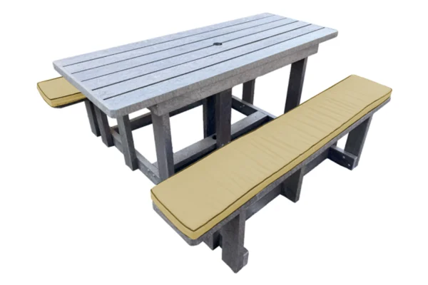 Picnic table 6 seater (RECYCLED PLASTIC) with Beige cushions