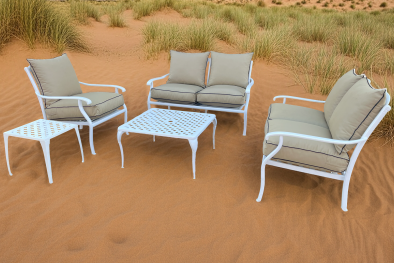 Aluminium Morris 5 seater 5 piece Set White with Beige cushions - Lifestyle