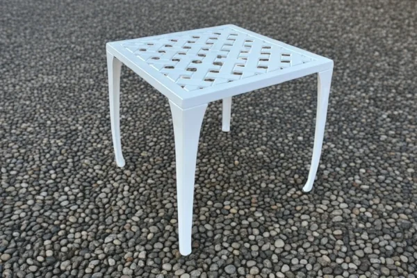 Aluminium side table white (Lifestyle)